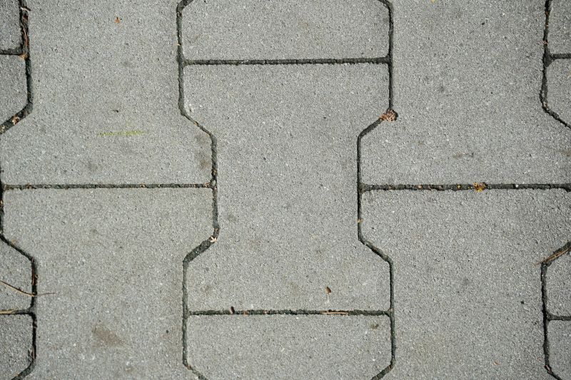 How Commercial Interlocking Pavers Improve High-Traffic Areas